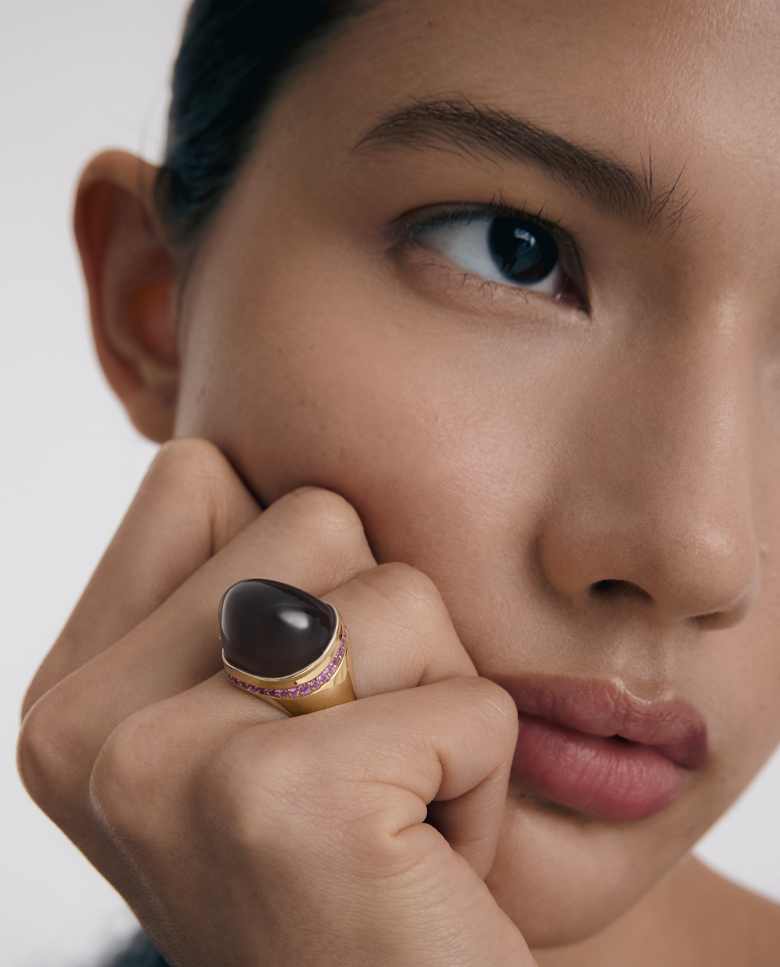 Shapeless stone ring smoky quartz