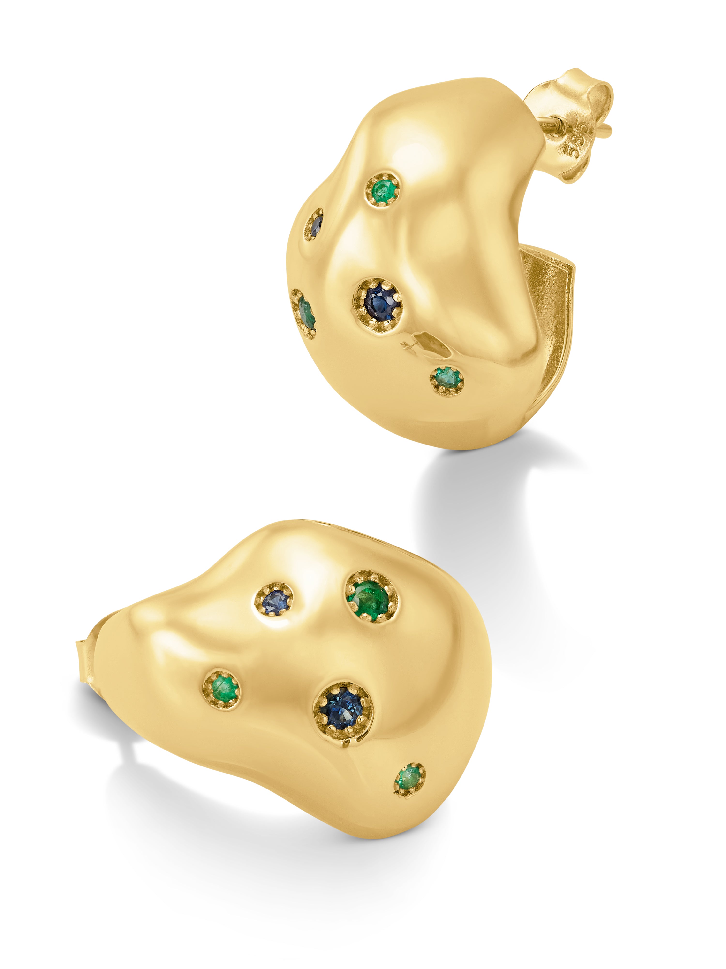 Shapeless hoop emerald and sapphire